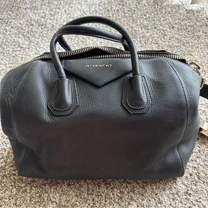 Givenchy Antigona Medium Black